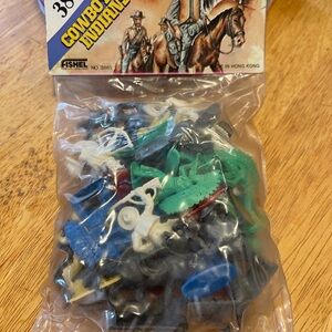 Green and Blue Action Figures Playset